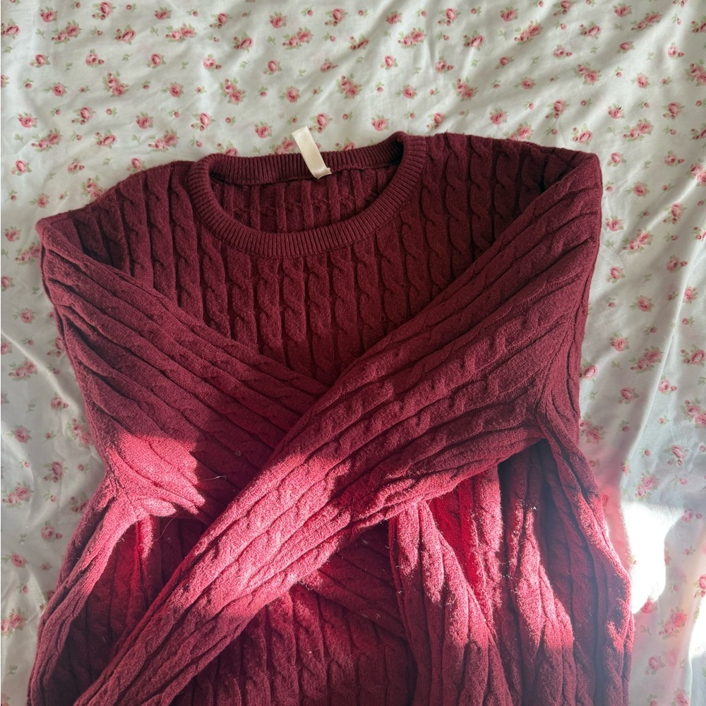 Men's Burgundy Cable Knit crewneck sweater